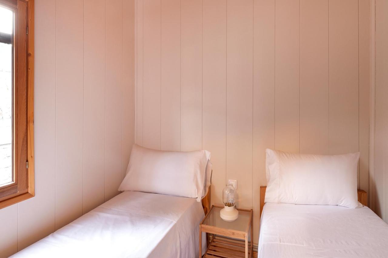 Wecamp Pirineos Hotel Boltana Ngoại thất bức ảnh