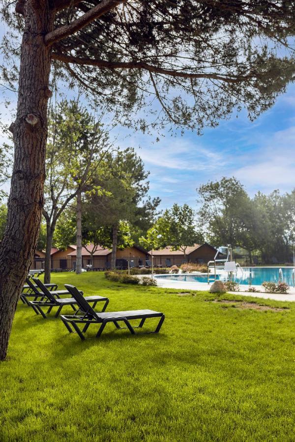 Wecamp Pirineos Hotel Boltana Ngoại thất bức ảnh